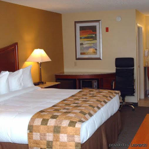 Motel Atkinson & 3*